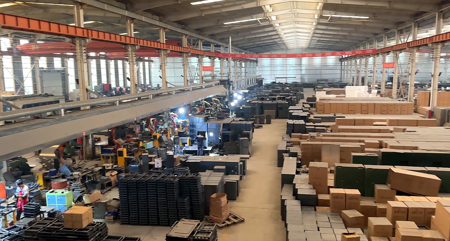 Inside the Shengmei 30,000 square-meter factory