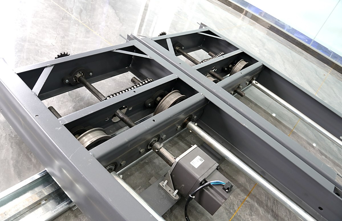 Motorized chassis with reducer